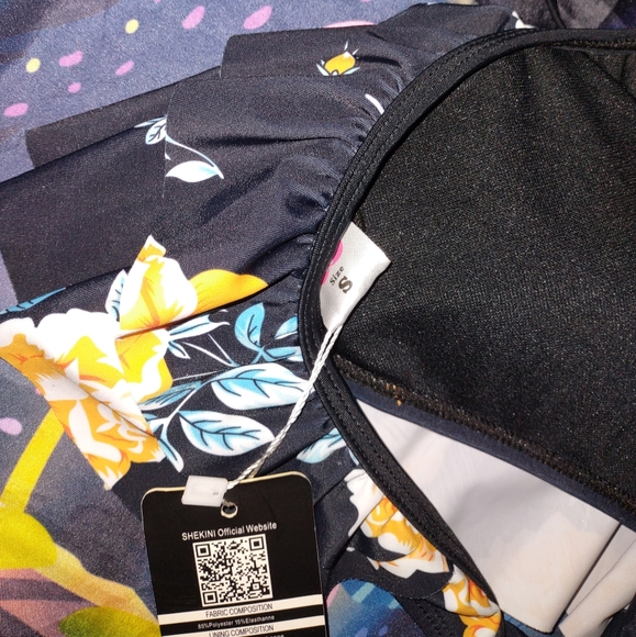 Floral Printing Flounce Ruffled Halter Bikini | Shekini - Picture 8 of 15